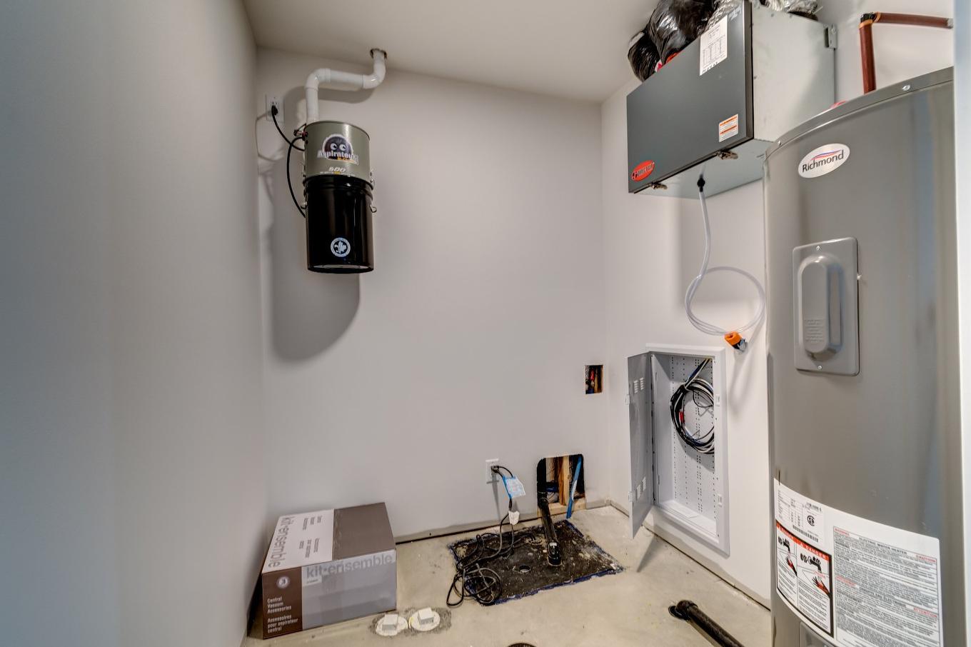 Autre - 6027 Rue De La Rochelle, Sorel-Tracy, QC - Indoor Photo Showing Laundry Room