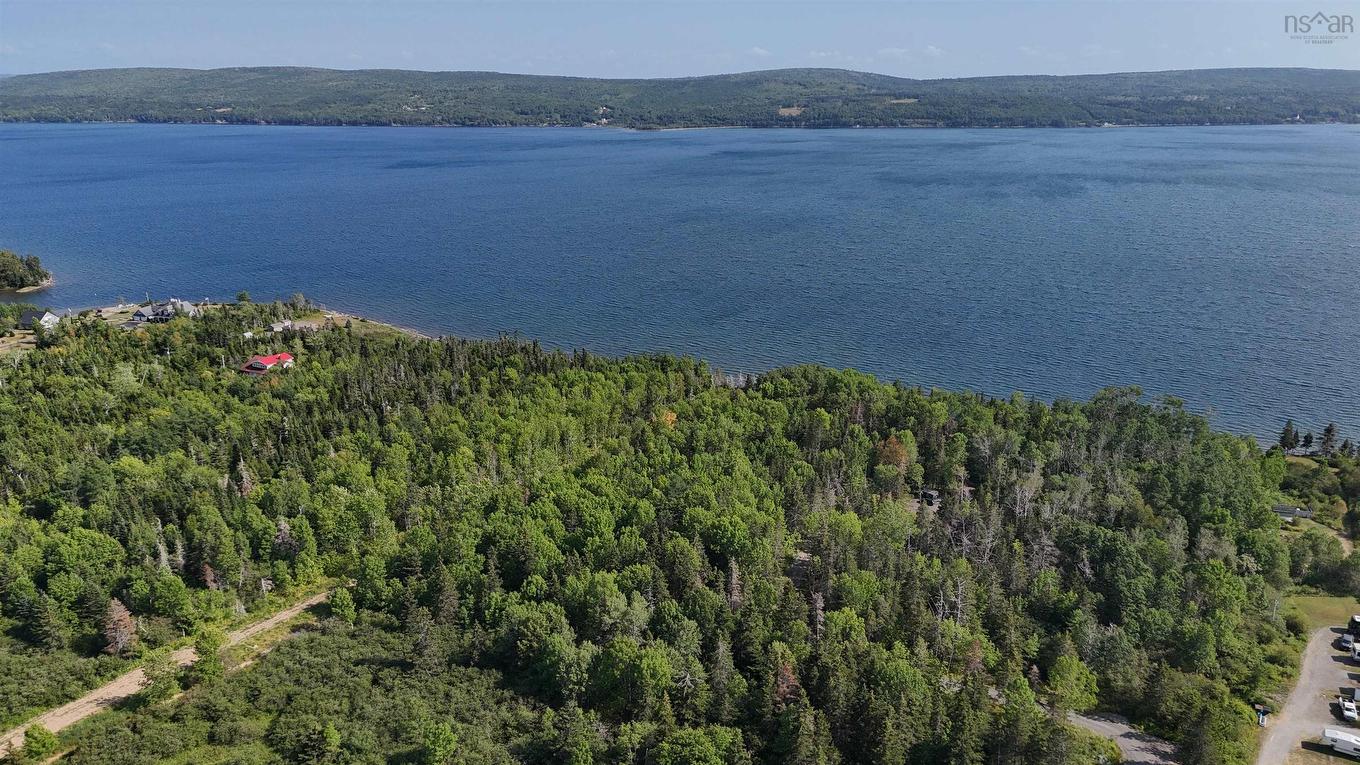 23-1 105 Highway, Baddeck Inlet, NS