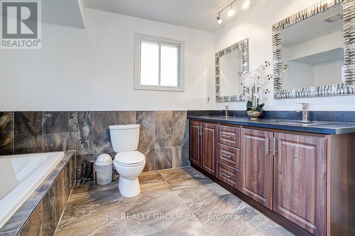 19 Delancey Crescent, Markham, ON - Indoor Photo Showing Bathroom