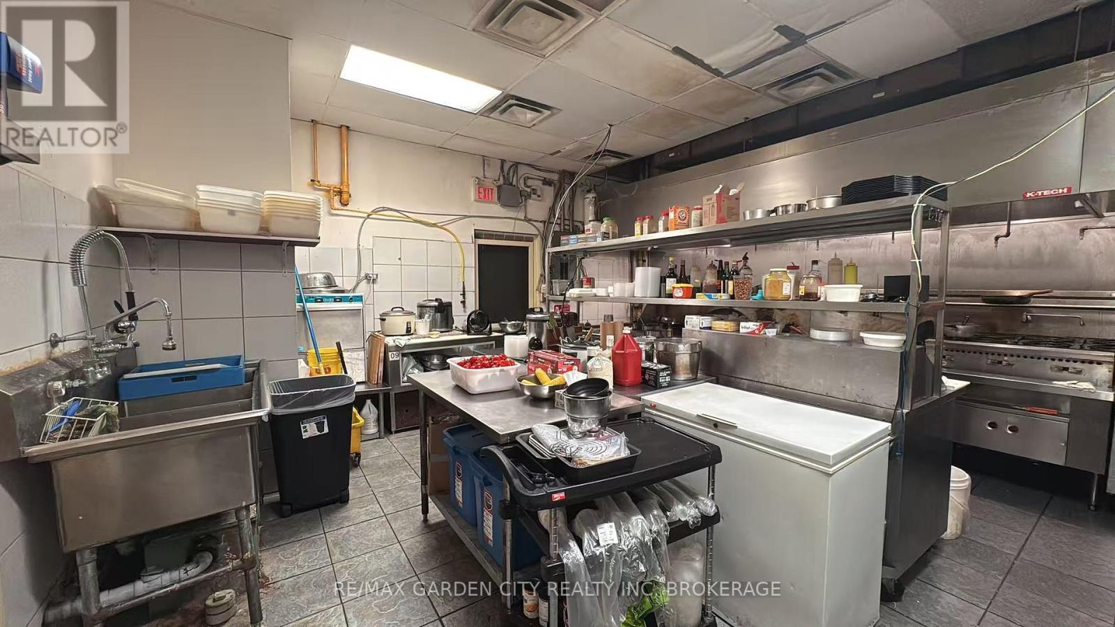 7 - 100 Fourth Avenue, St. Catharines (Ridley), ON