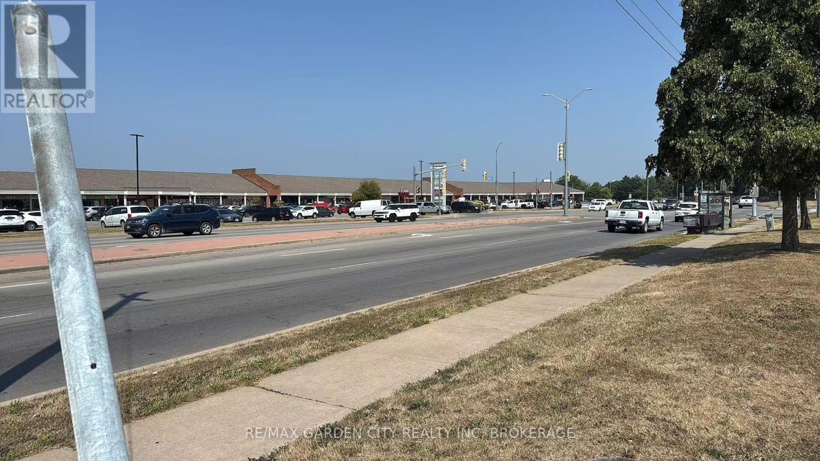 7 - 100 Fourth Avenue, St. Catharines (Ridley), ON