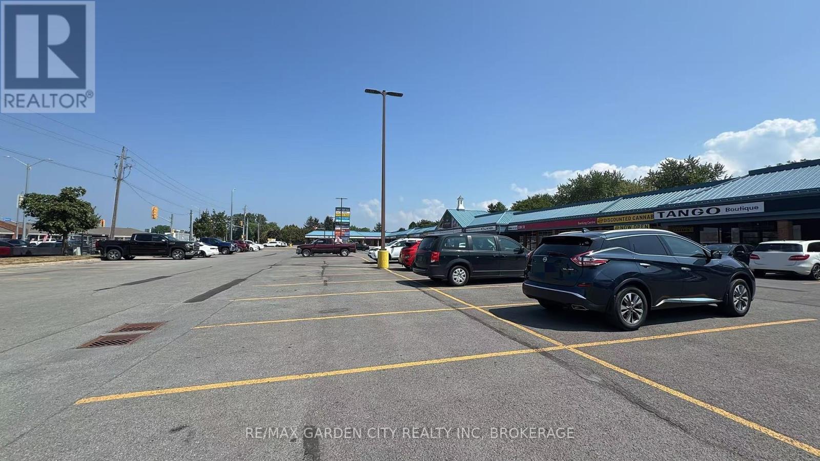7 - 100 Fourth Avenue, St. Catharines (Ridley), ON