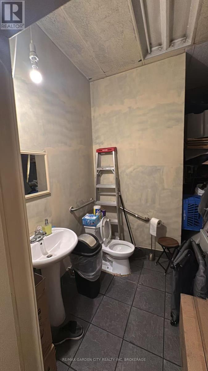 7 - 100 Fourth Avenue, St. Catharines (Ridley), ON