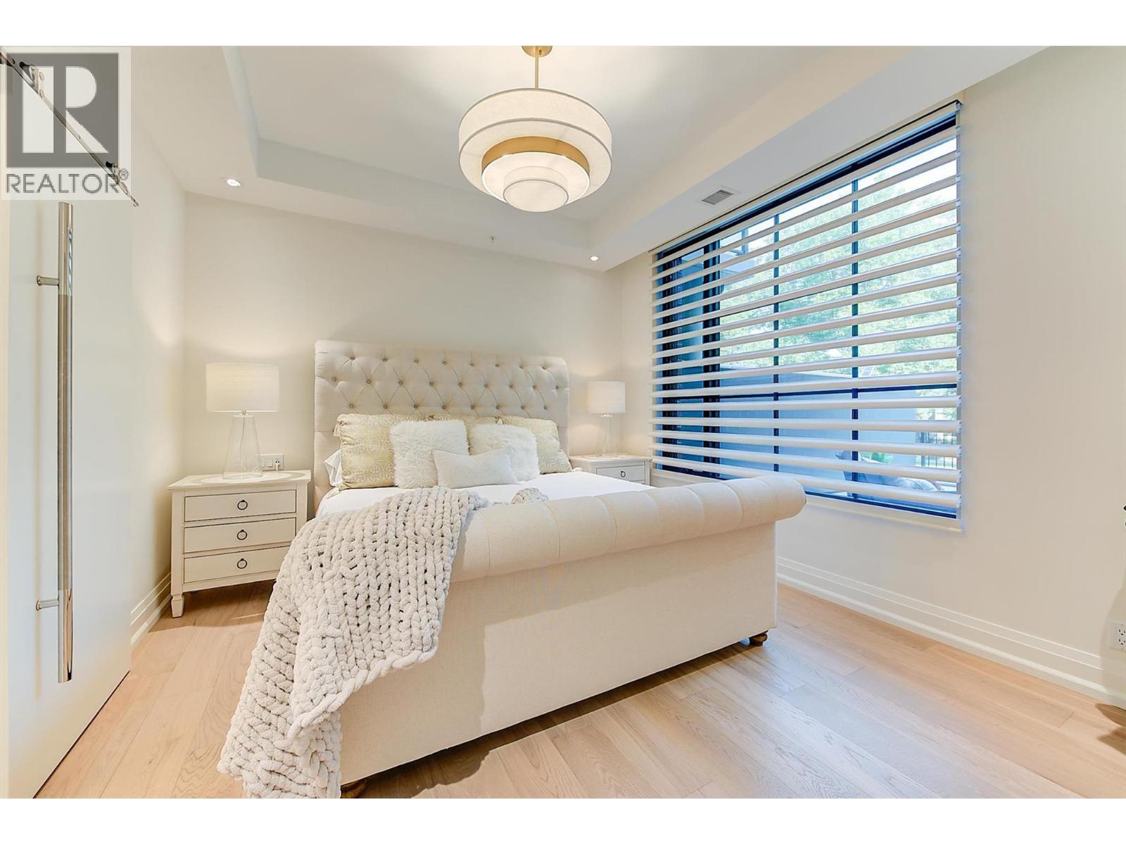 450 Groves Avenue Unit# 102, Kelowna, BC - Indoor Photo Showing Bedroom