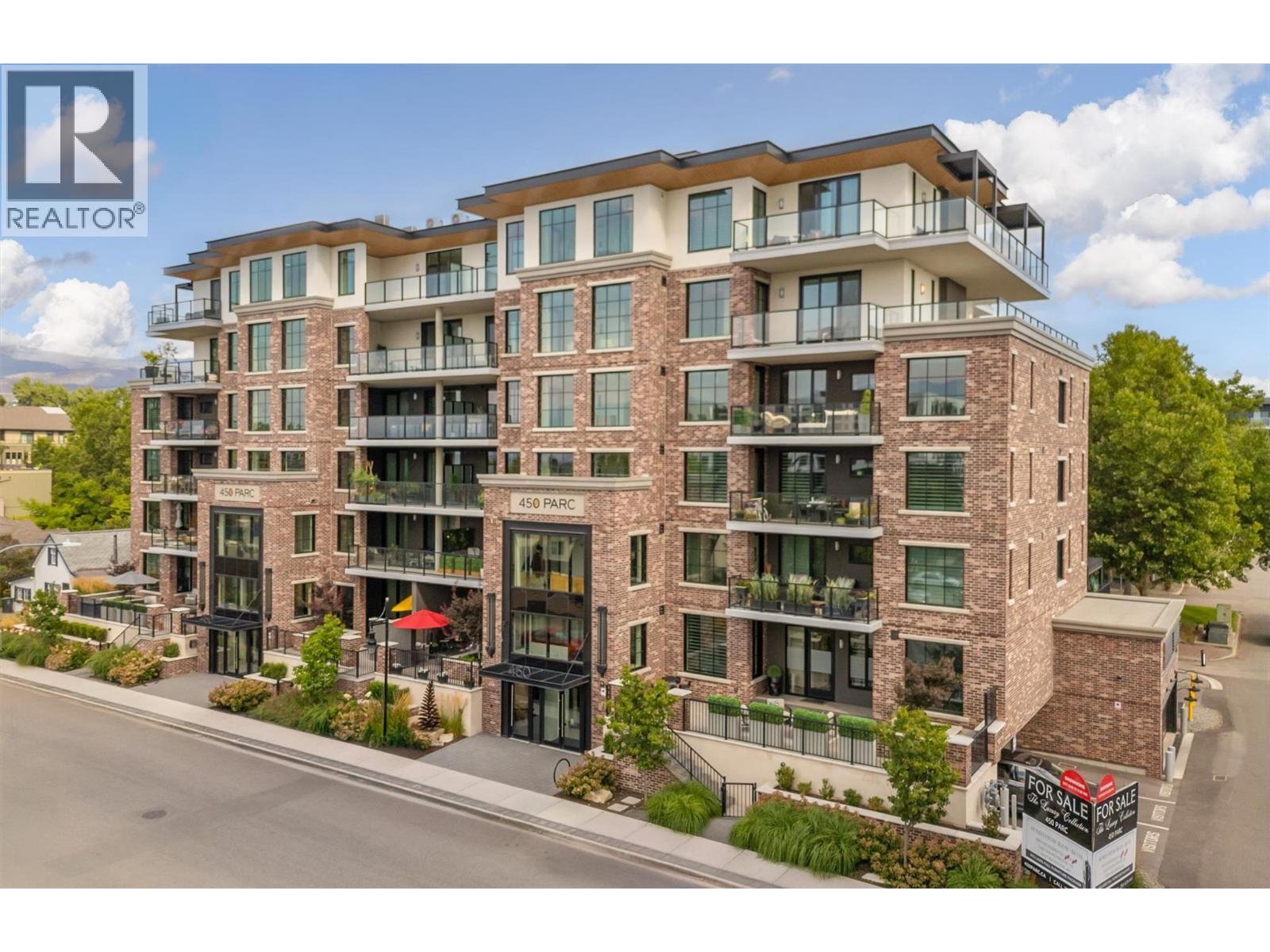 450 Groves Avenue Unit# 102, Kelowna, BC - Outdoor With Facade