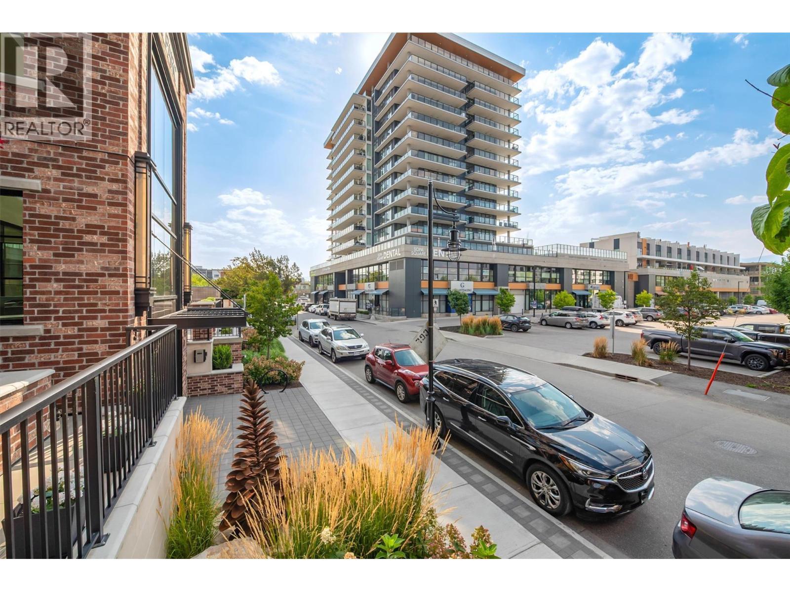 450 Groves Avenue Unit# 102, Kelowna, BC - Outdoor