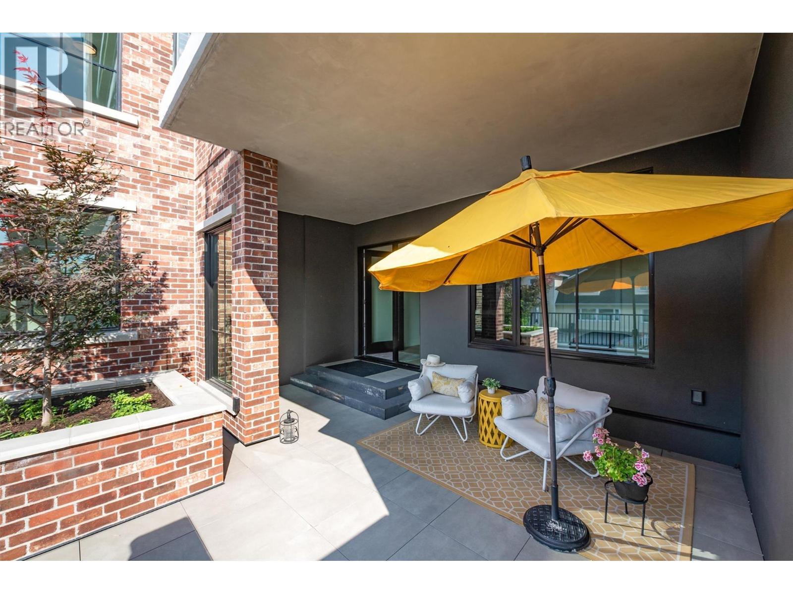 450 Groves Avenue Unit# 102, Kelowna, BC - Outdoor With Deck Patio Veranda With Exterior