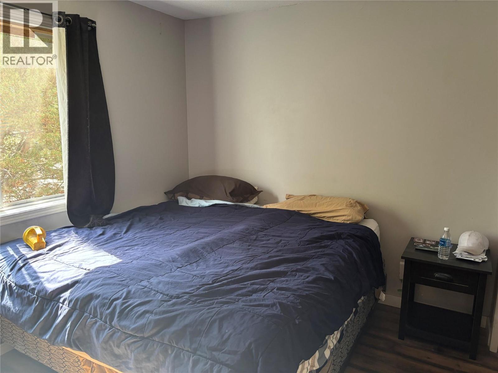 1047 Middleton Way Unit# 109, Vernon, BC - Indoor Photo Showing Bedroom