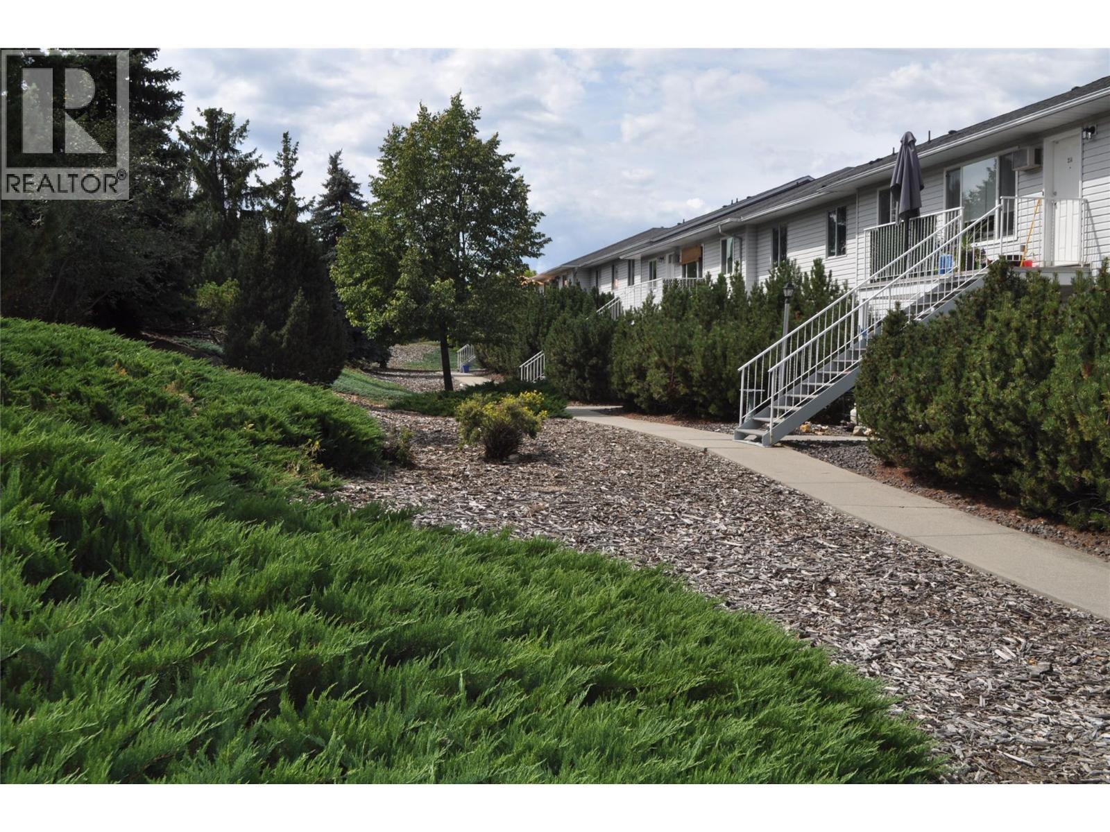 1047 Middleton Way Unit# 109, Vernon, BC - Outdoor