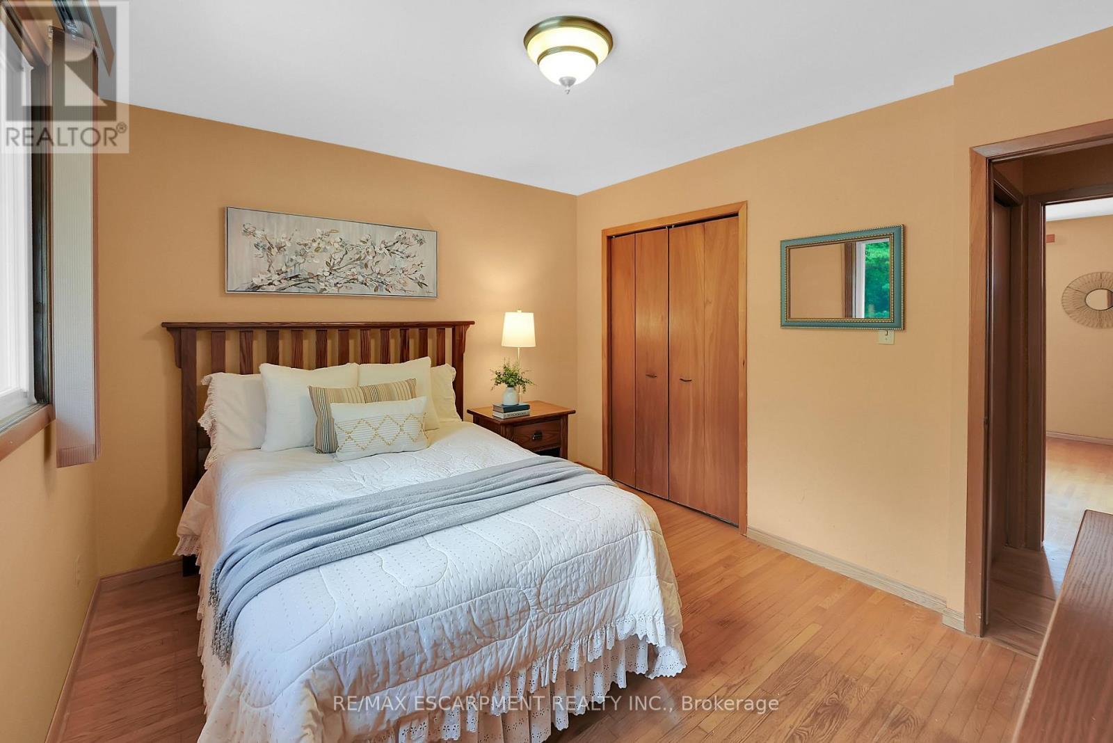 11 Pinard Street, Hamilton, ON - Indoor Photo Showing Bedroom