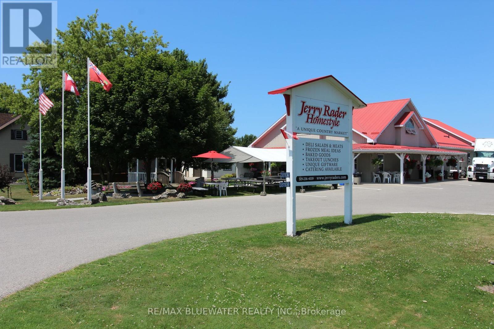 11 Mill Avenue, Bluewater (Zurich), ON - Outdoor