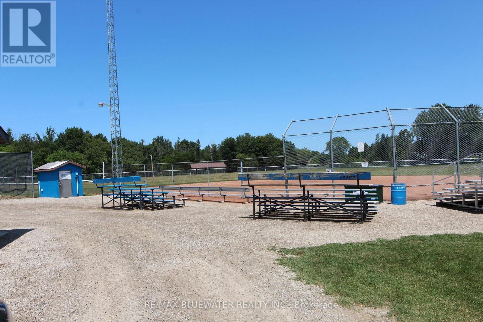 11 Mill Avenue, Bluewater (Zurich), ON - Outdoor