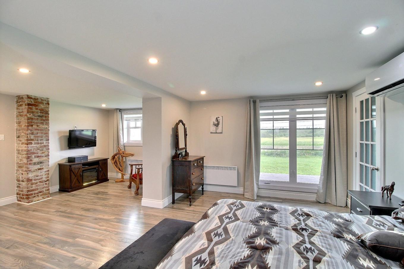 Chambre à coucher principale - 343 - 345 Route 111, Val-D'Or, QC