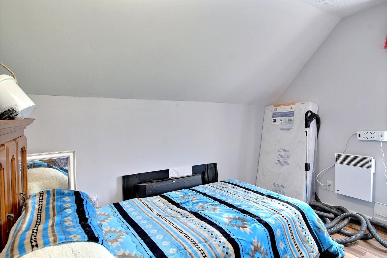 Chambre à coucher - 343 - 345 Route 111, Val-D'Or, QC