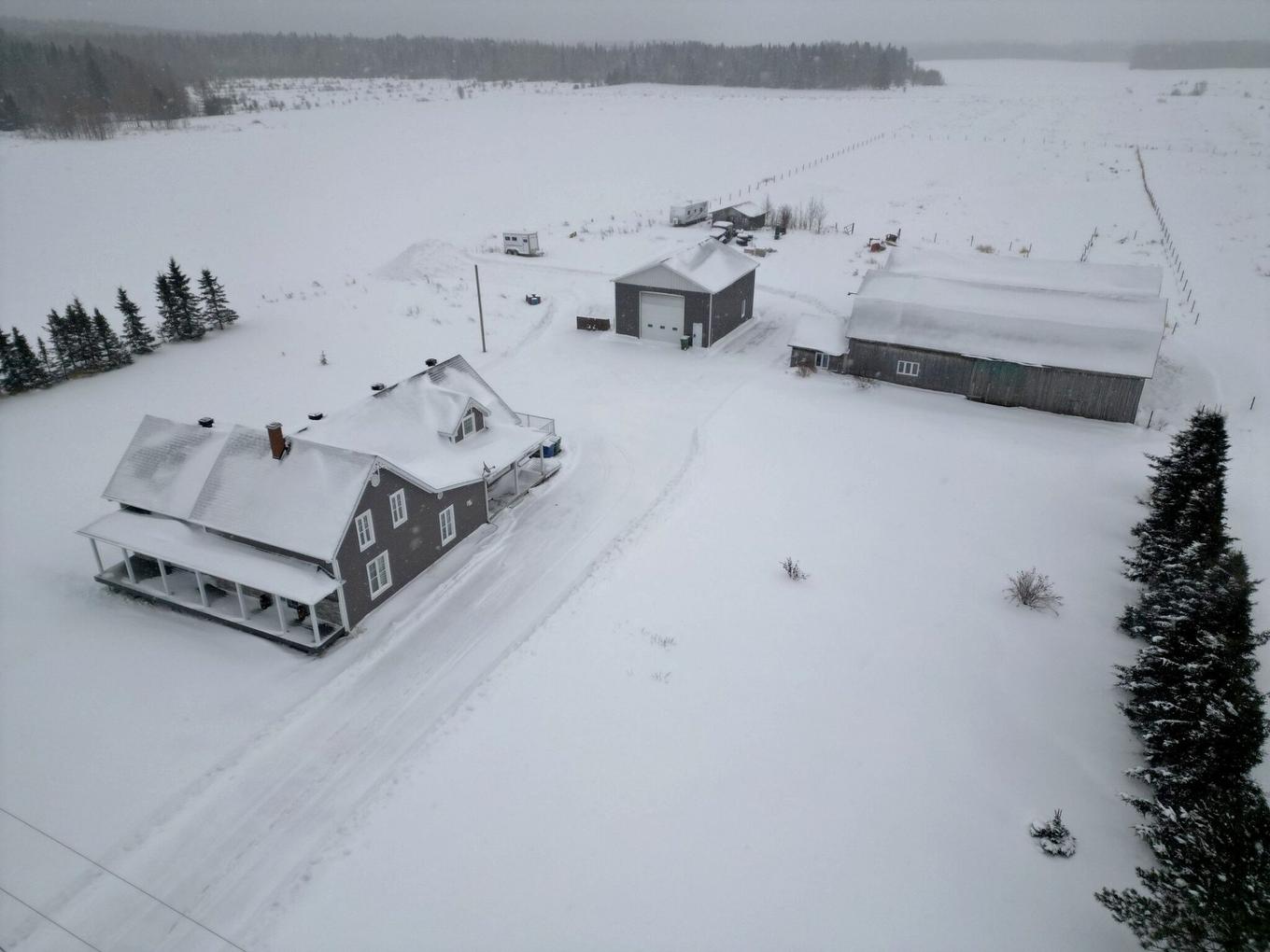 Photo aérienne - 343 - 345 Route 111, Val-D'Or, QC