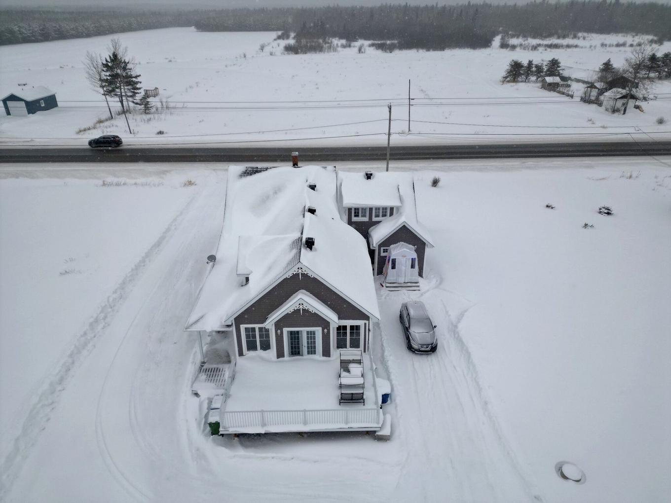 Photo aérienne - 343 - 345 Route 111, Val-D'Or, QC