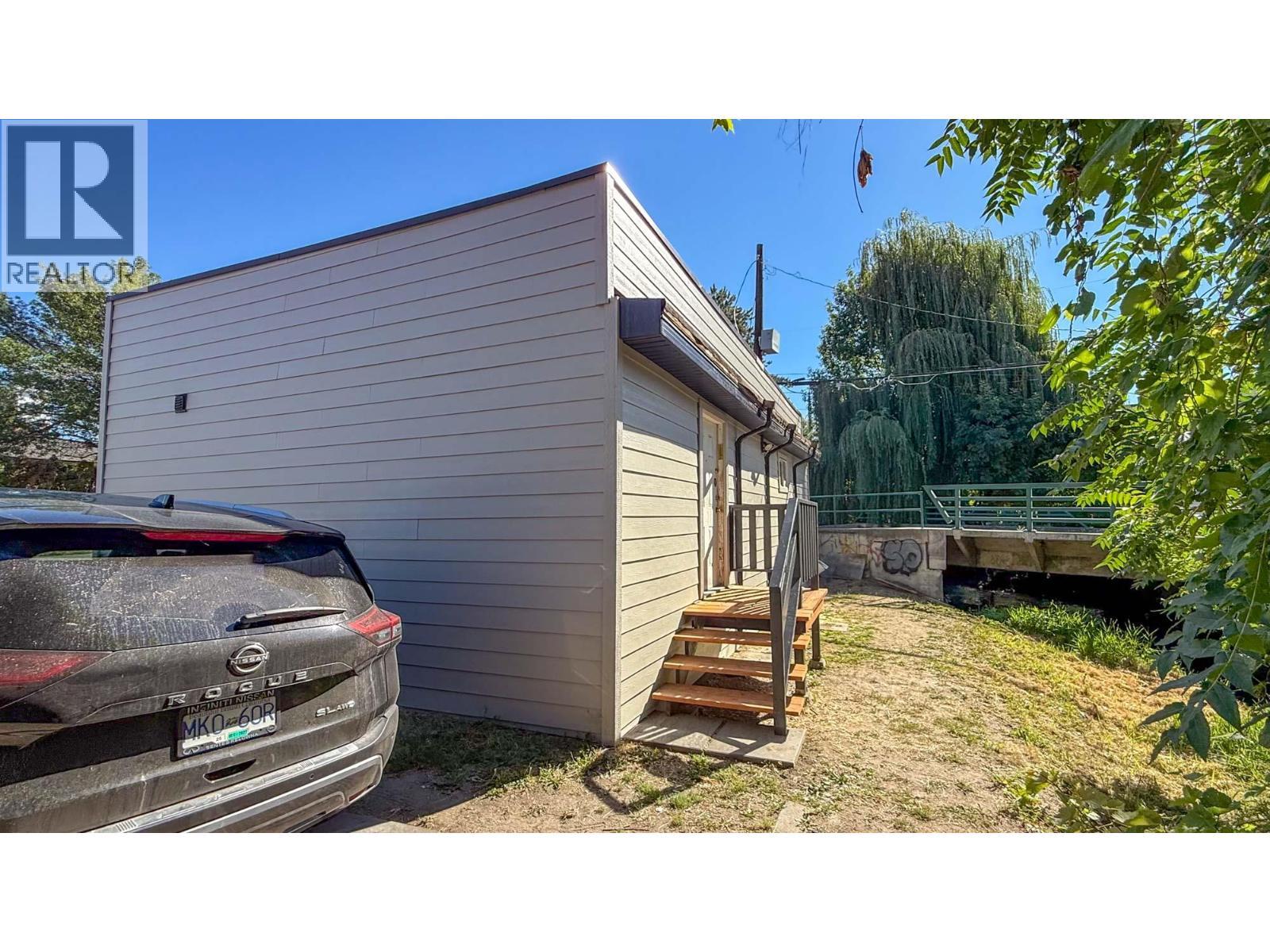 1359 Sutherland Avenue, Kelowna, BC