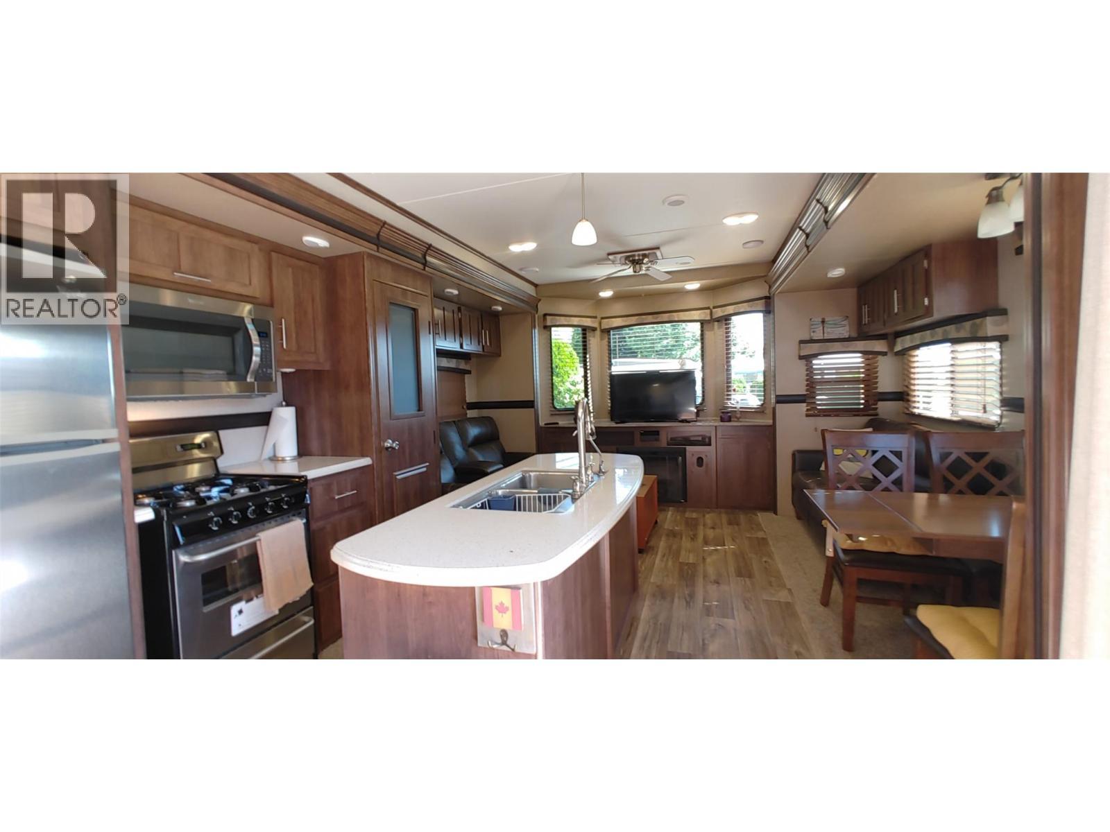 415 Commonwealth Road Unit# 428 Lot# 428, Kelowna, BC