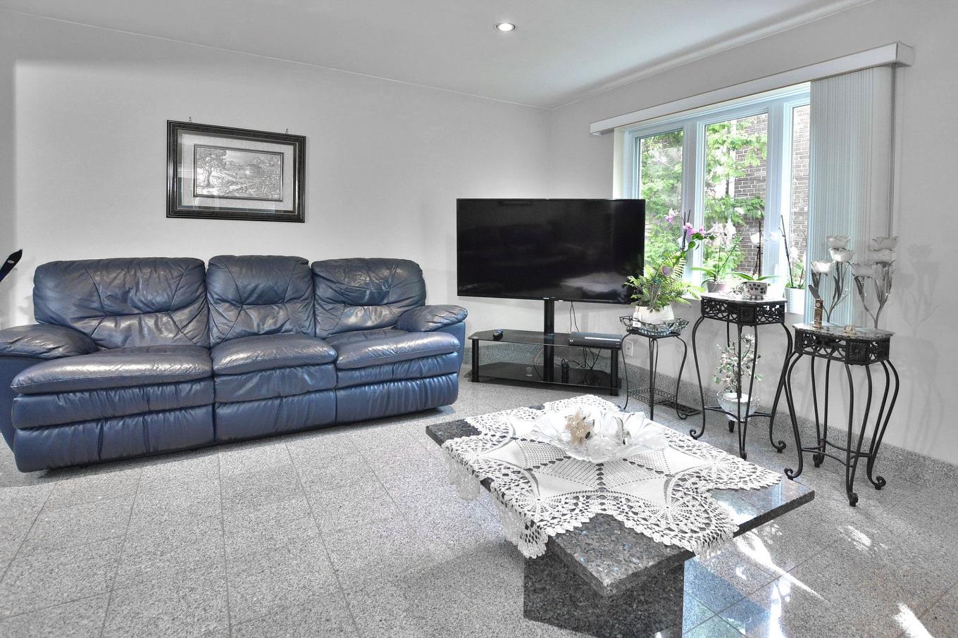 Salle familiale - 209 55E Avenue, Montréal (Lachine), QC - Indoor Photo Showing Living Room