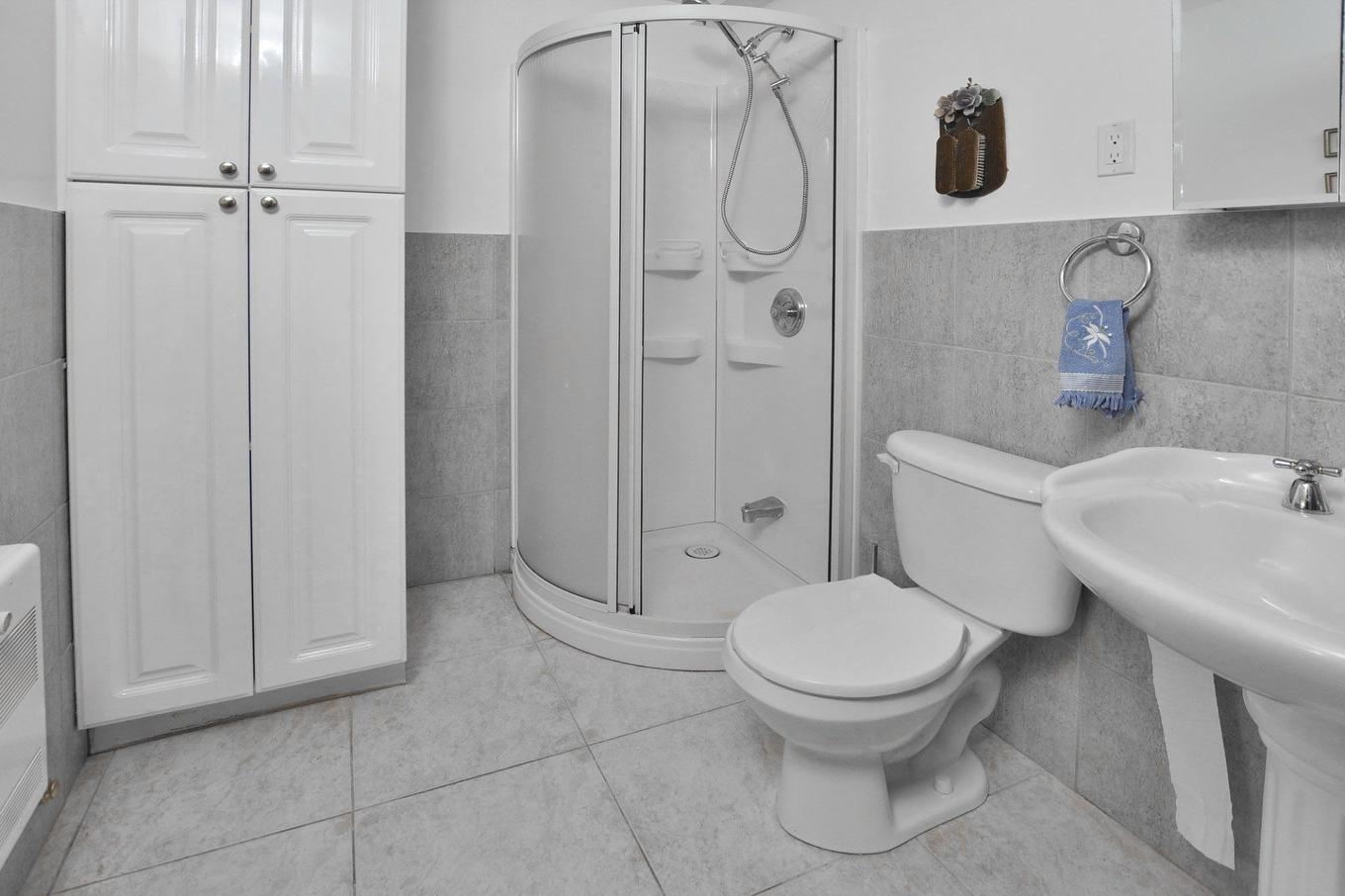 Autre - 209 55E Avenue, Montréal (Lachine), QC - Indoor Photo Showing Bathroom