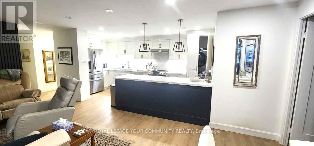 1004 - 50 Inverlochy Boulevard, Markham, ON - Indoor