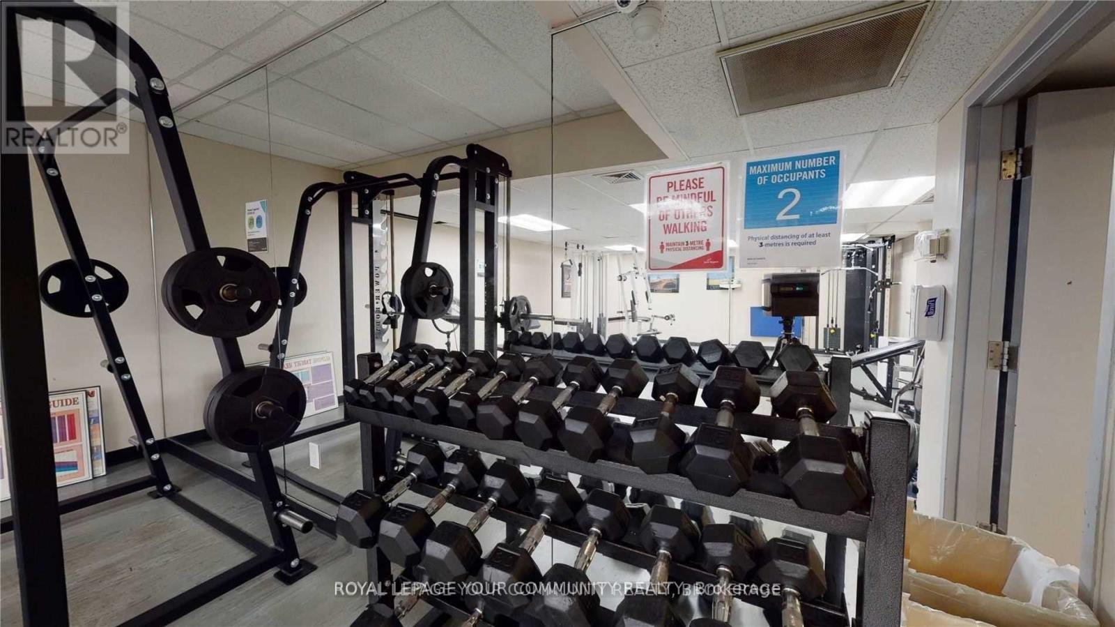 1004 - 50 Inverlochy Boulevard, Markham, ON - Indoor Photo Showing Gym Room