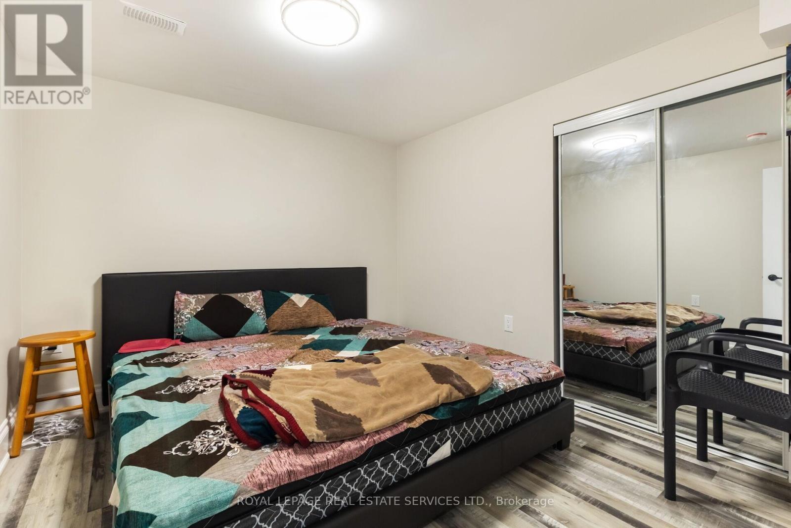 18 Tremont Court, Brampton, ON - Indoor Photo Showing Bedroom