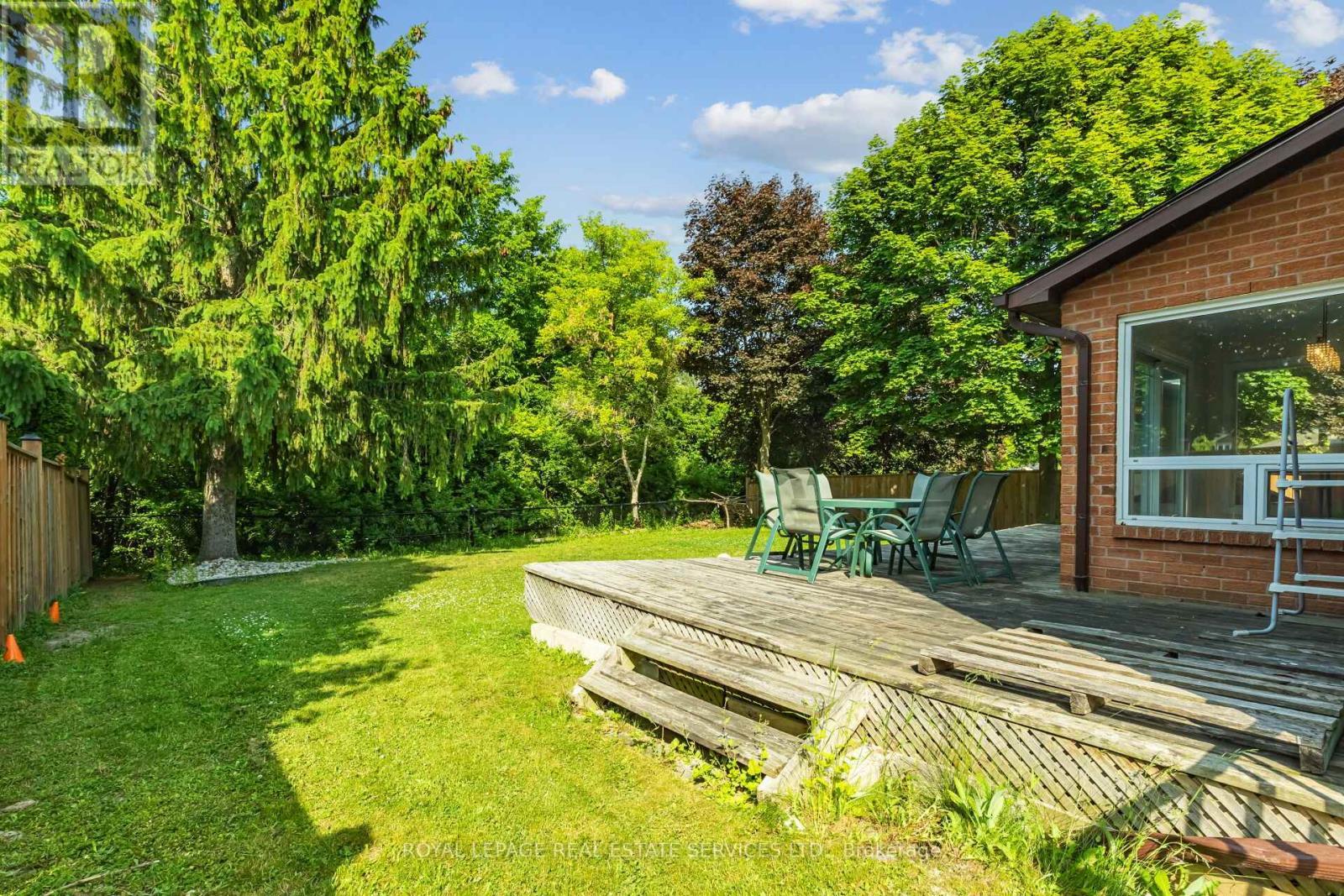 18 Tremont Court, Brampton, ON - Outdoor