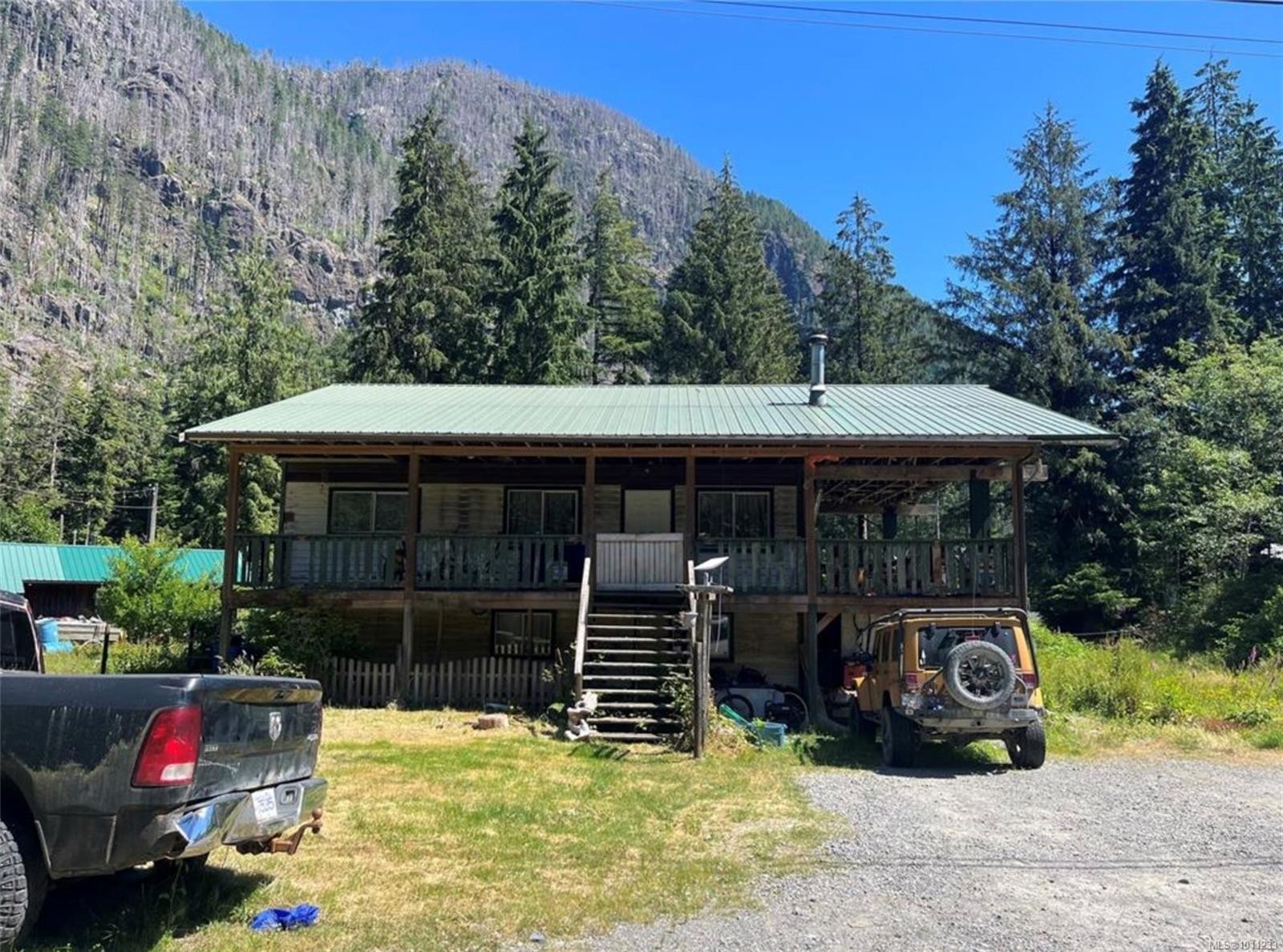 619 Keno Cres, Zeballos, BC