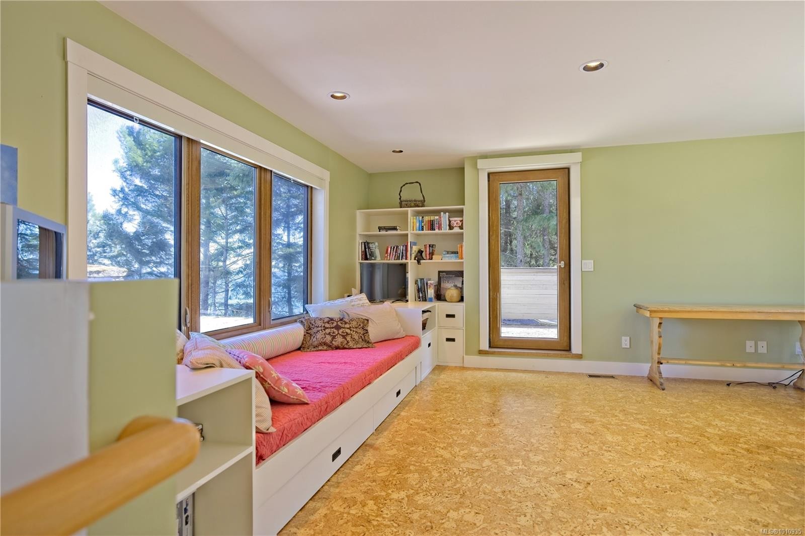 2 37 Salamanca Rd, Galiano Island, BC