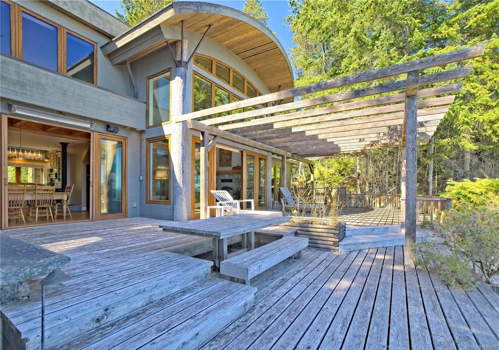 2 37 Salamanca Rd, Galiano Island, BC