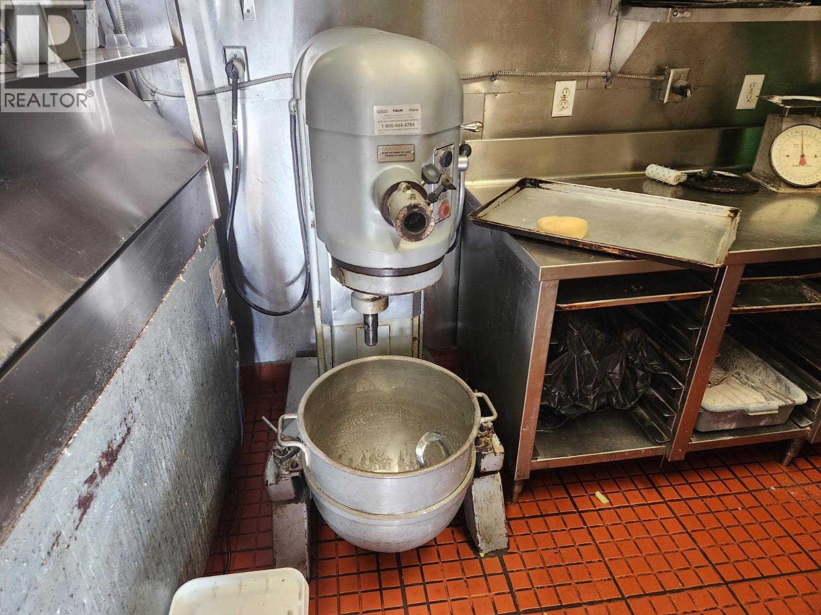 613 E Broadway, Vancouver, BC