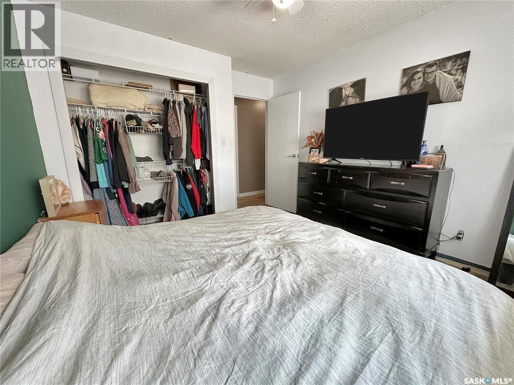 219 4Th Avenue, Whitewood, SK - Indoor Photo Showing Bedroom