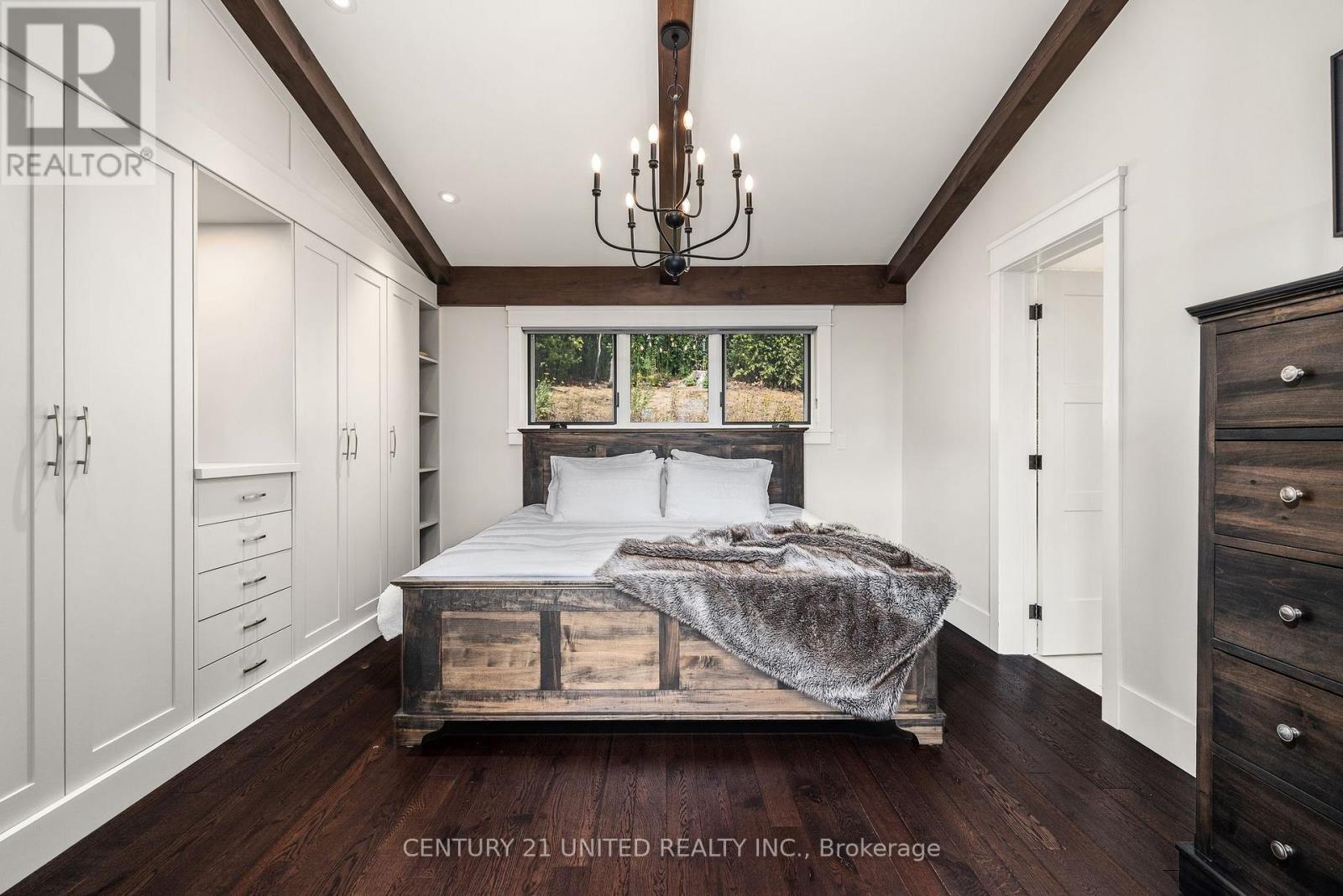 72 Darling Drive, Selwyn, ON - Indoor Photo Showing Bedroom