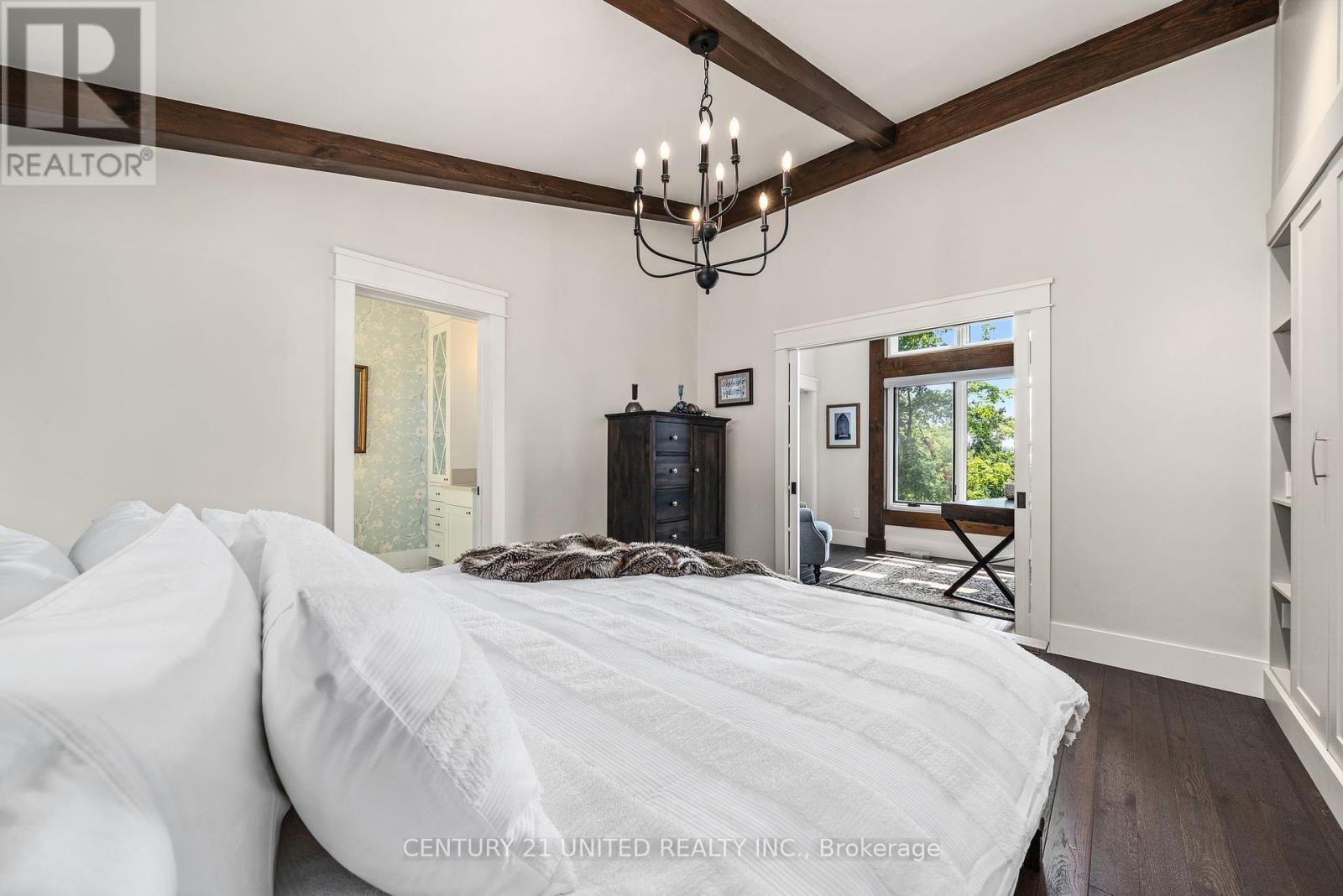 72 Darling Drive, Selwyn, ON - Indoor Photo Showing Bedroom