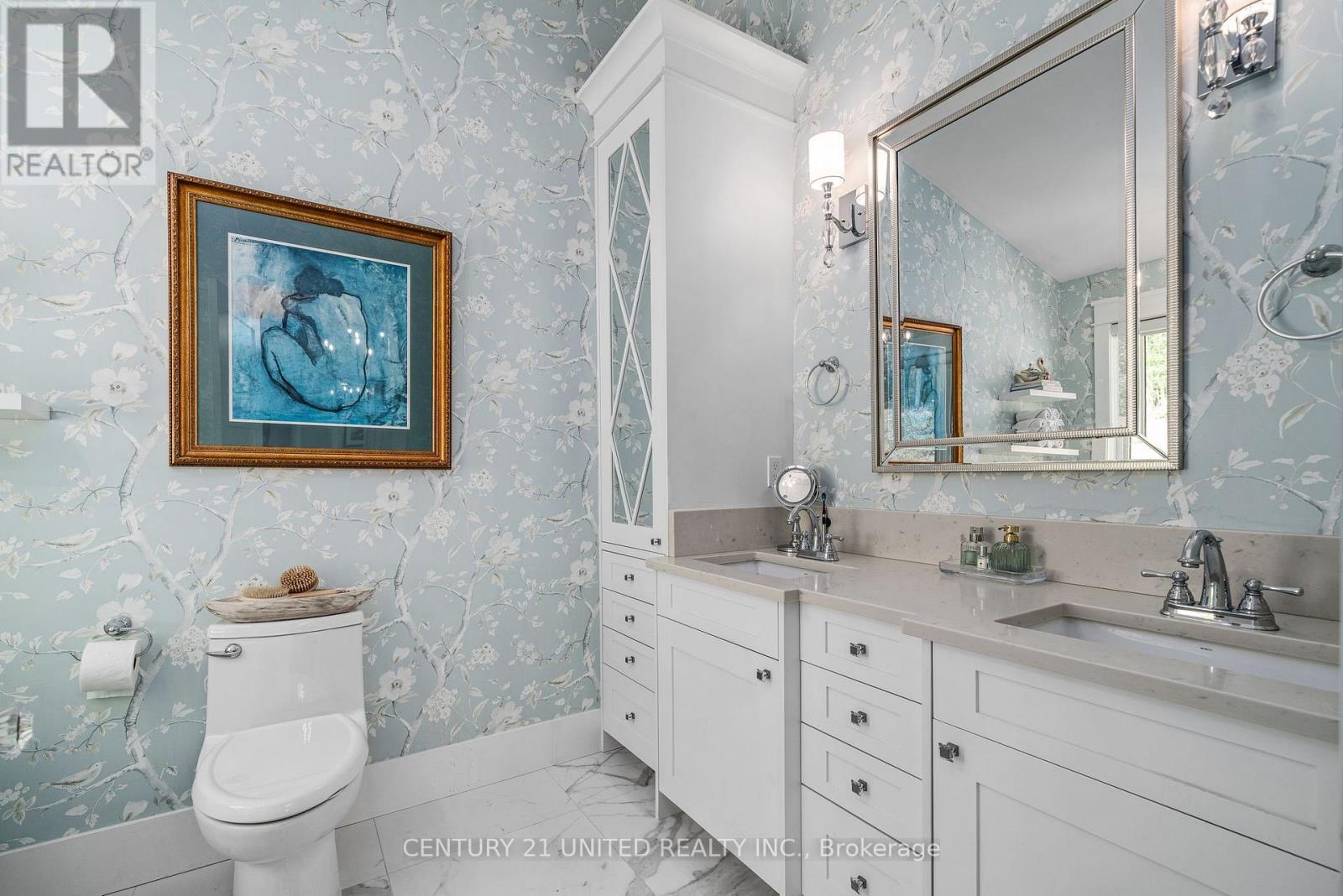 72 Darling Drive, Selwyn, ON - Indoor Photo Showing Bathroom