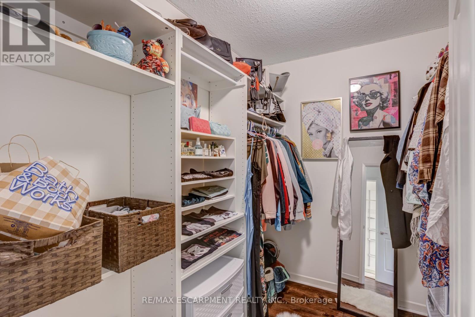 5 - 1560 Kerns Road, Burlington, ON - Indoor With Storage