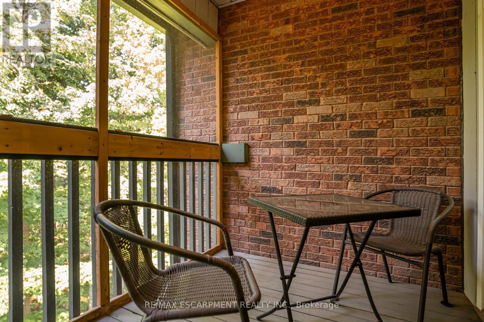 5 - 1560 Kerns Road, Burlington, ON - Indoor Photo Showing Other Room