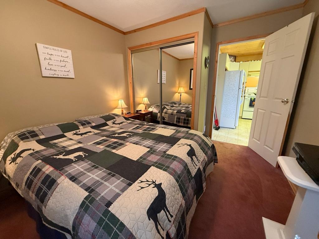 150 Porcupine Road, Oliver, BC - Indoor Photo Showing Bedroom