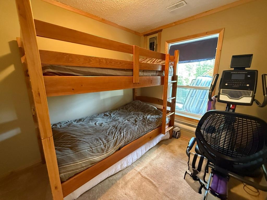 150 Porcupine Road, Oliver, BC - Indoor Photo Showing Bedroom