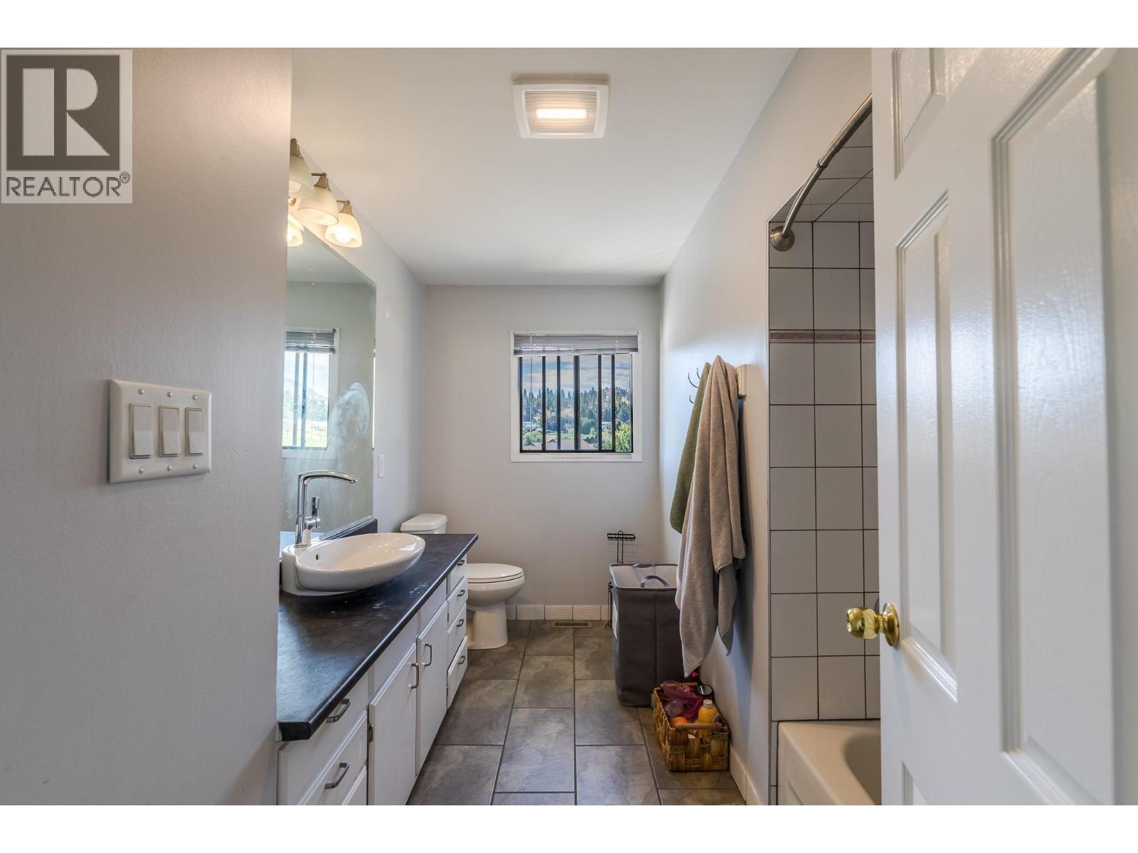 140 Larch Avenue, Kaleden, BC