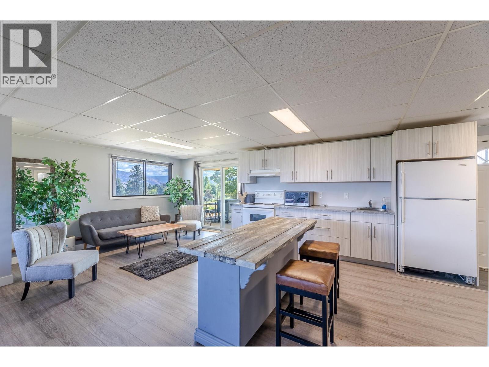 140 Larch Avenue, Kaleden, BC