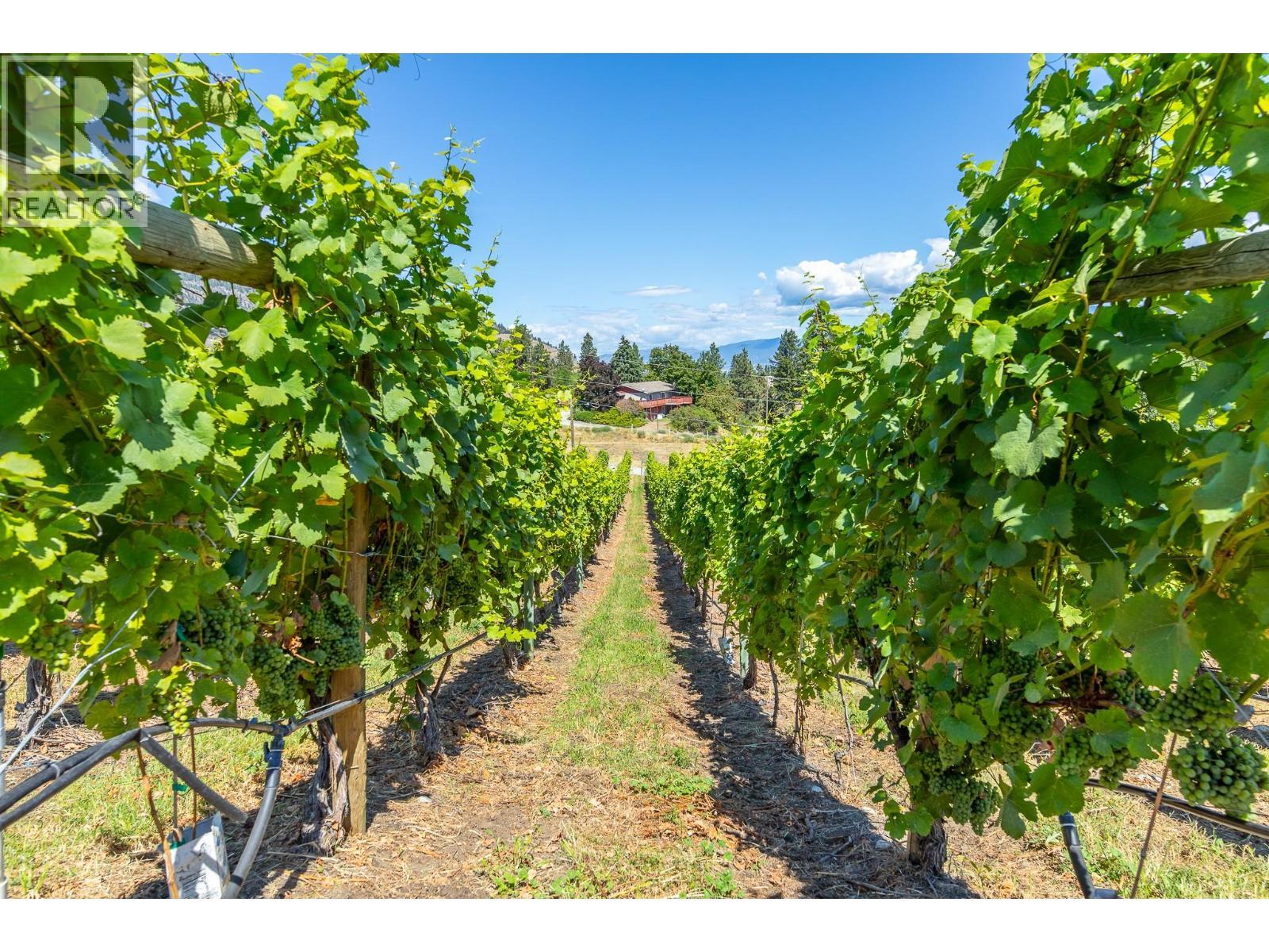 140 Larch Avenue, Kaleden, BC