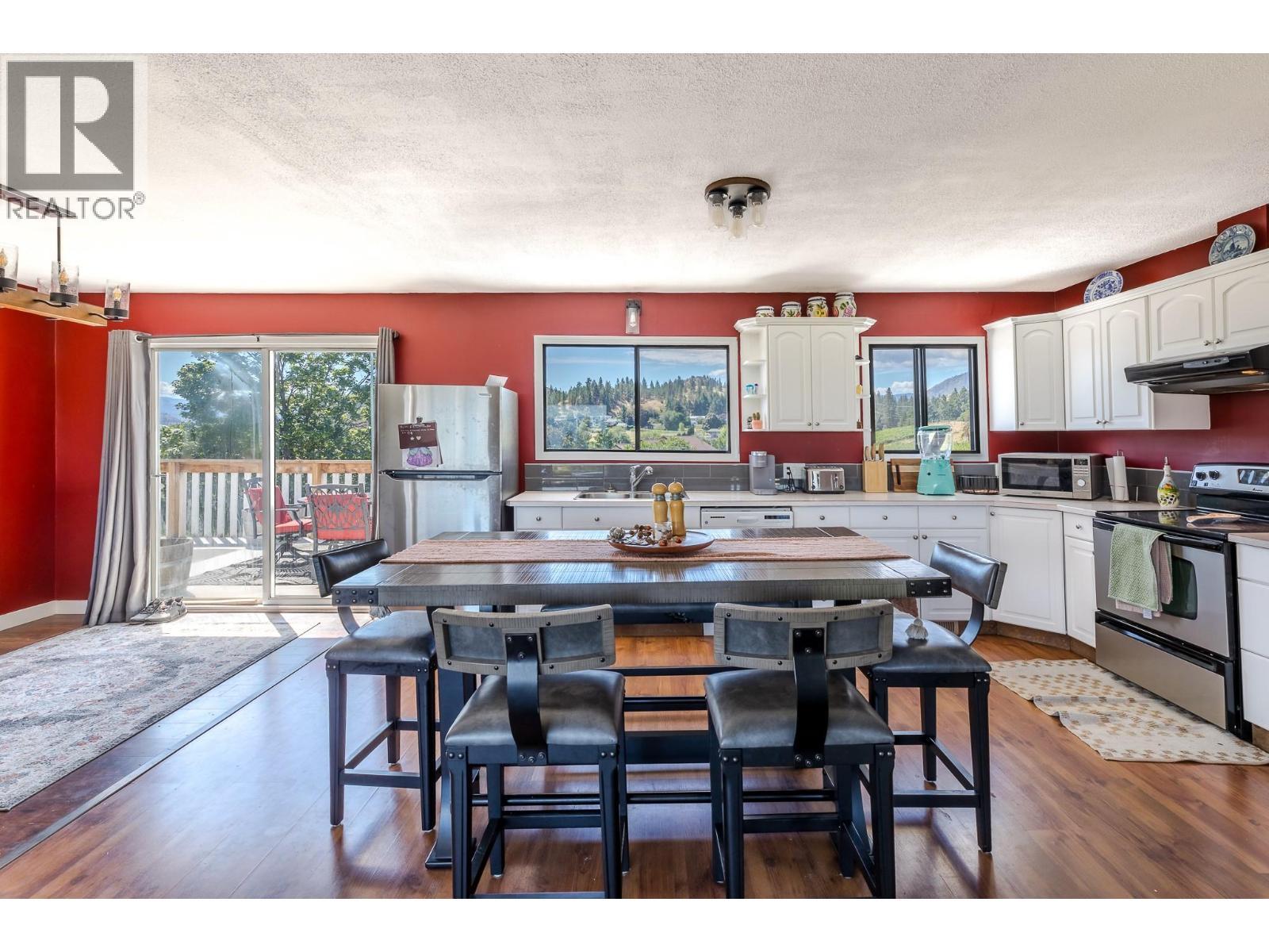 140 Larch Avenue, Kaleden, BC