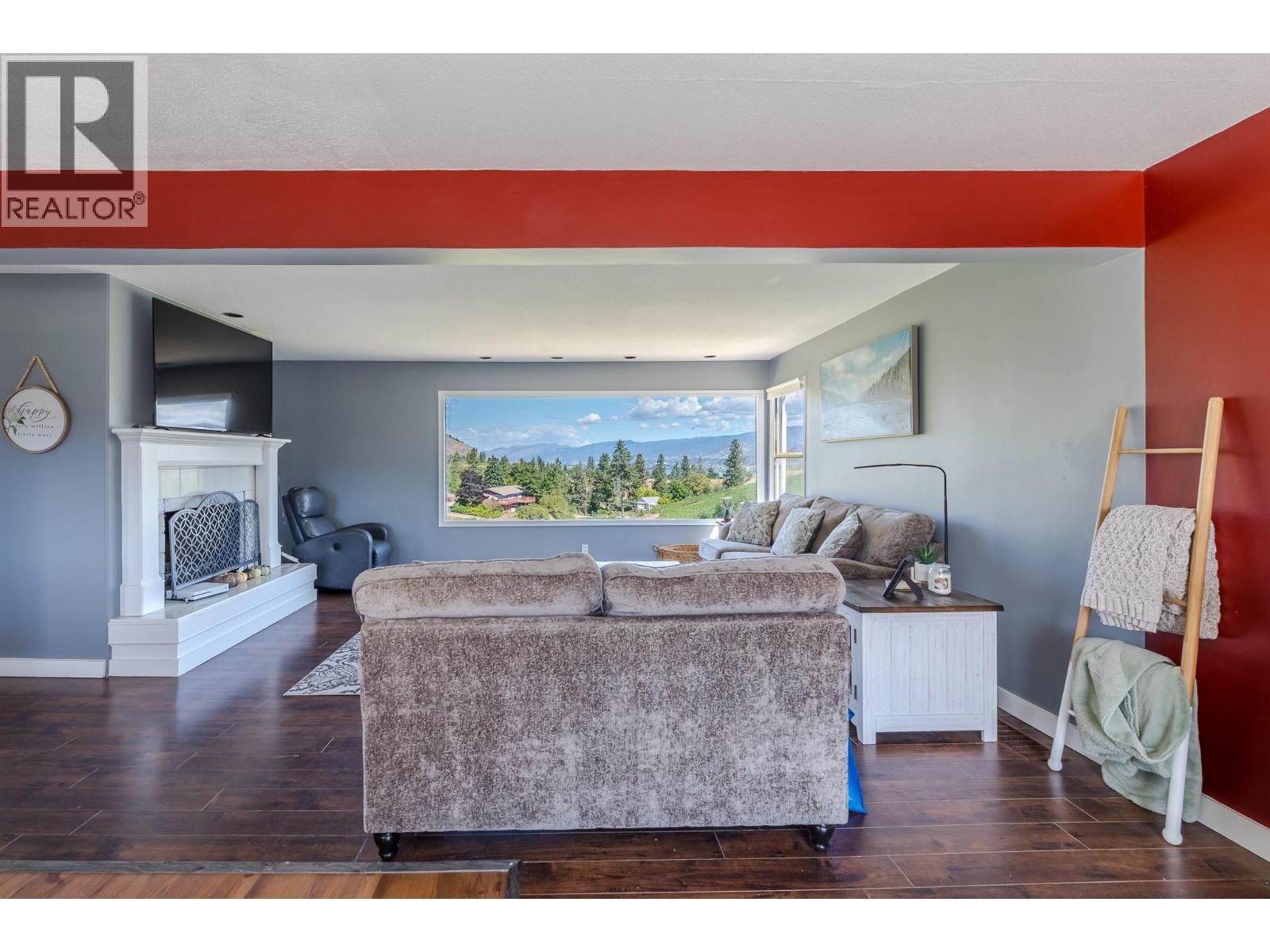 140 Larch Avenue, Kaleden, BC