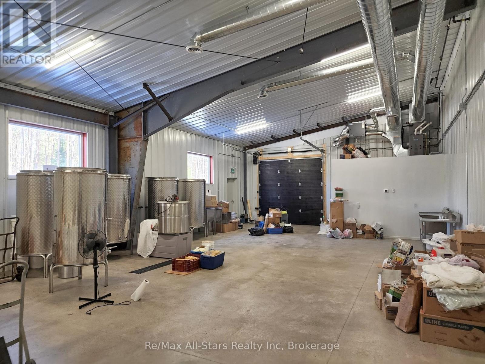 Back Shop - 25754 35 Highway, Lake Of Bays (Franklin), ON