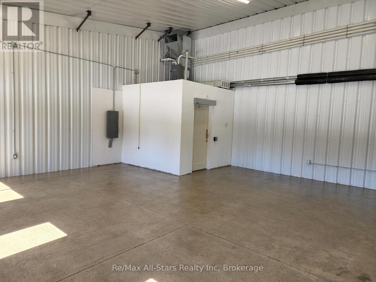 Side Unit - 25754 35 Highway, Lake Of Bays (Franklin), ON