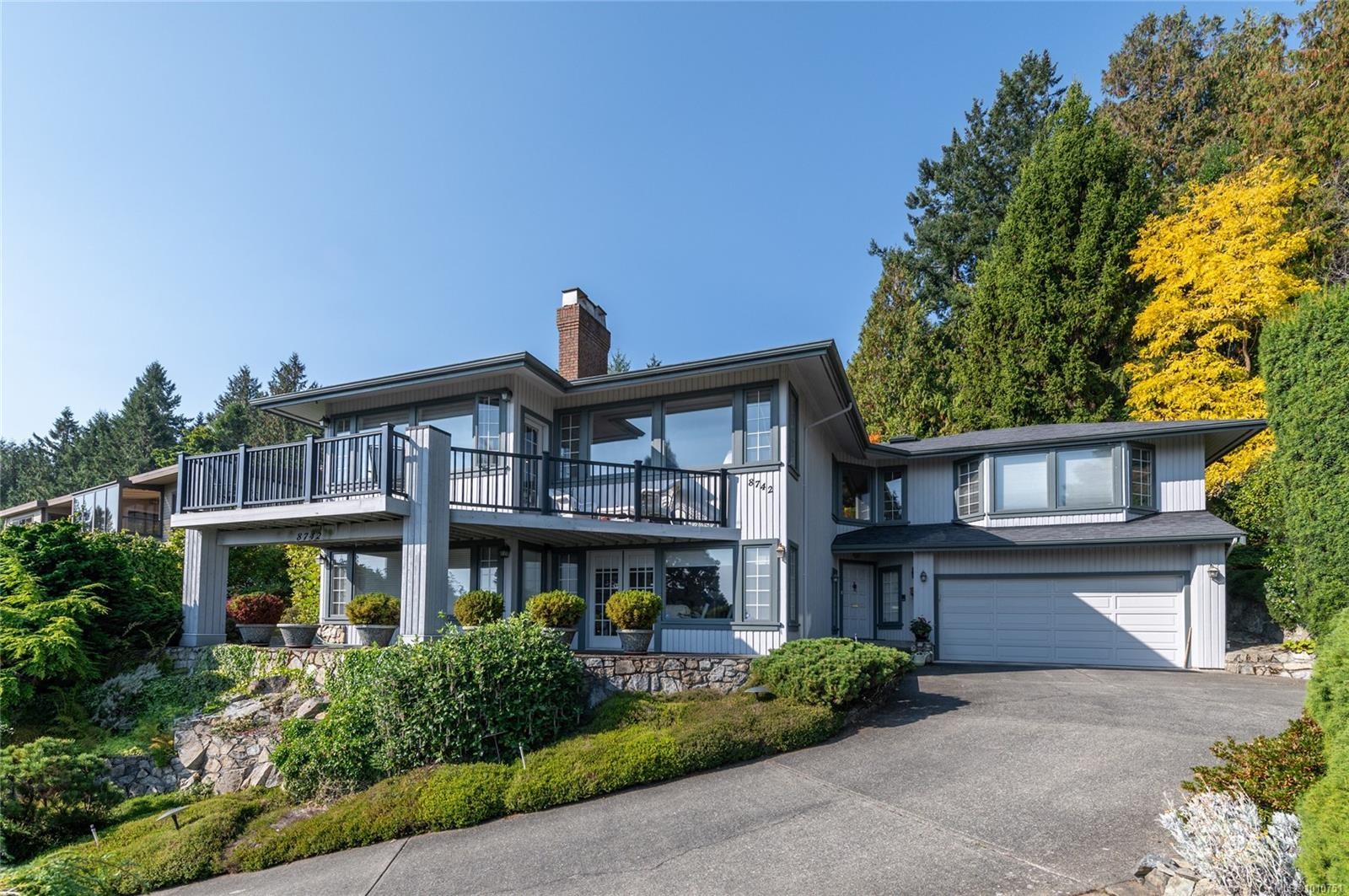 8742 Pender Park Dr, North Saanich, BC