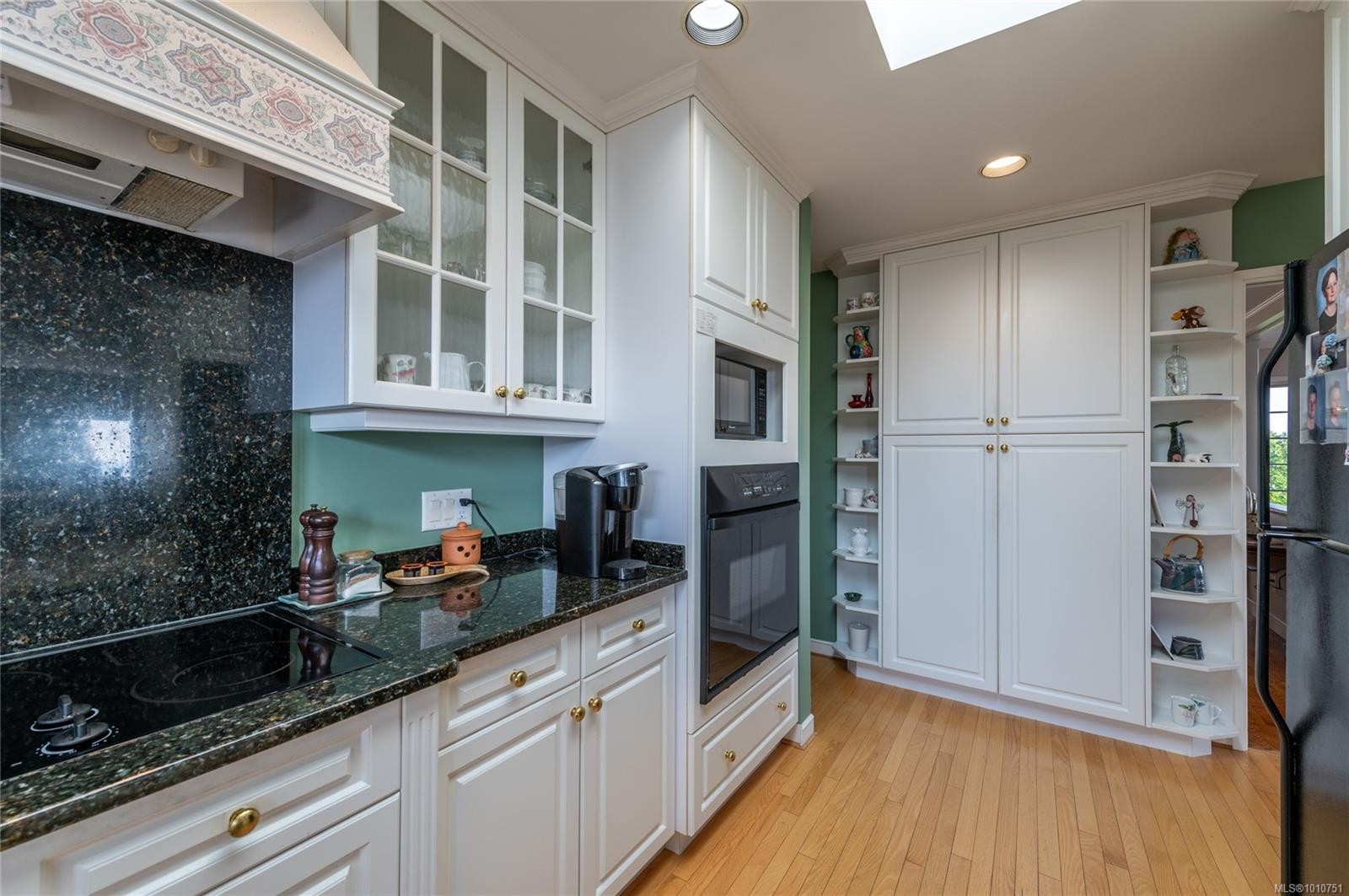 8742 Pender Park Dr, North Saanich, BC