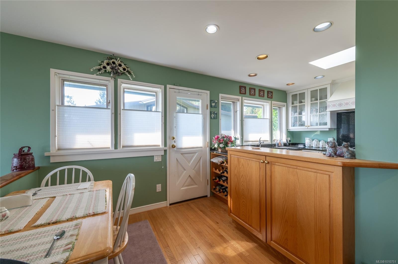 8742 Pender Park Dr, North Saanich, BC